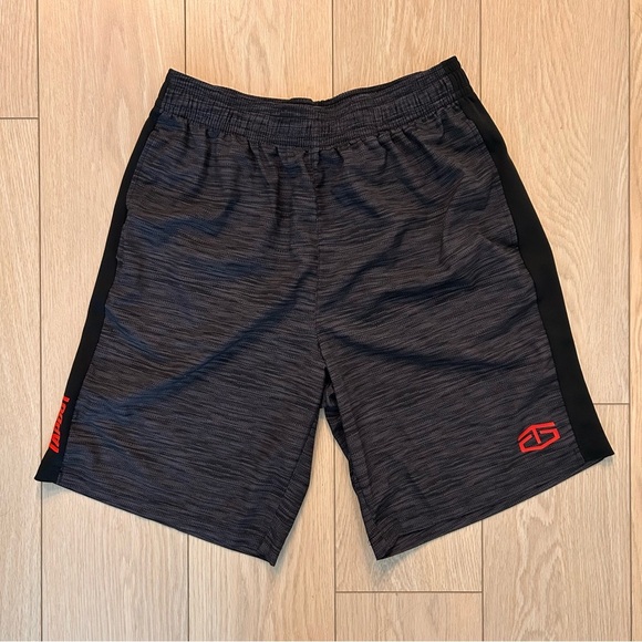 Tapout Athletic Training Black Shorts Size Large - Picture 1 of 5
